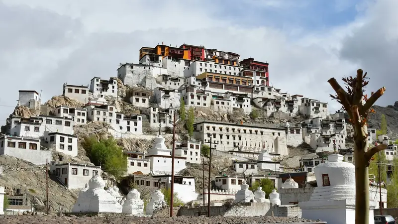 Grupo de viajeros en Leh-Ladakh, el Tíbet Indio